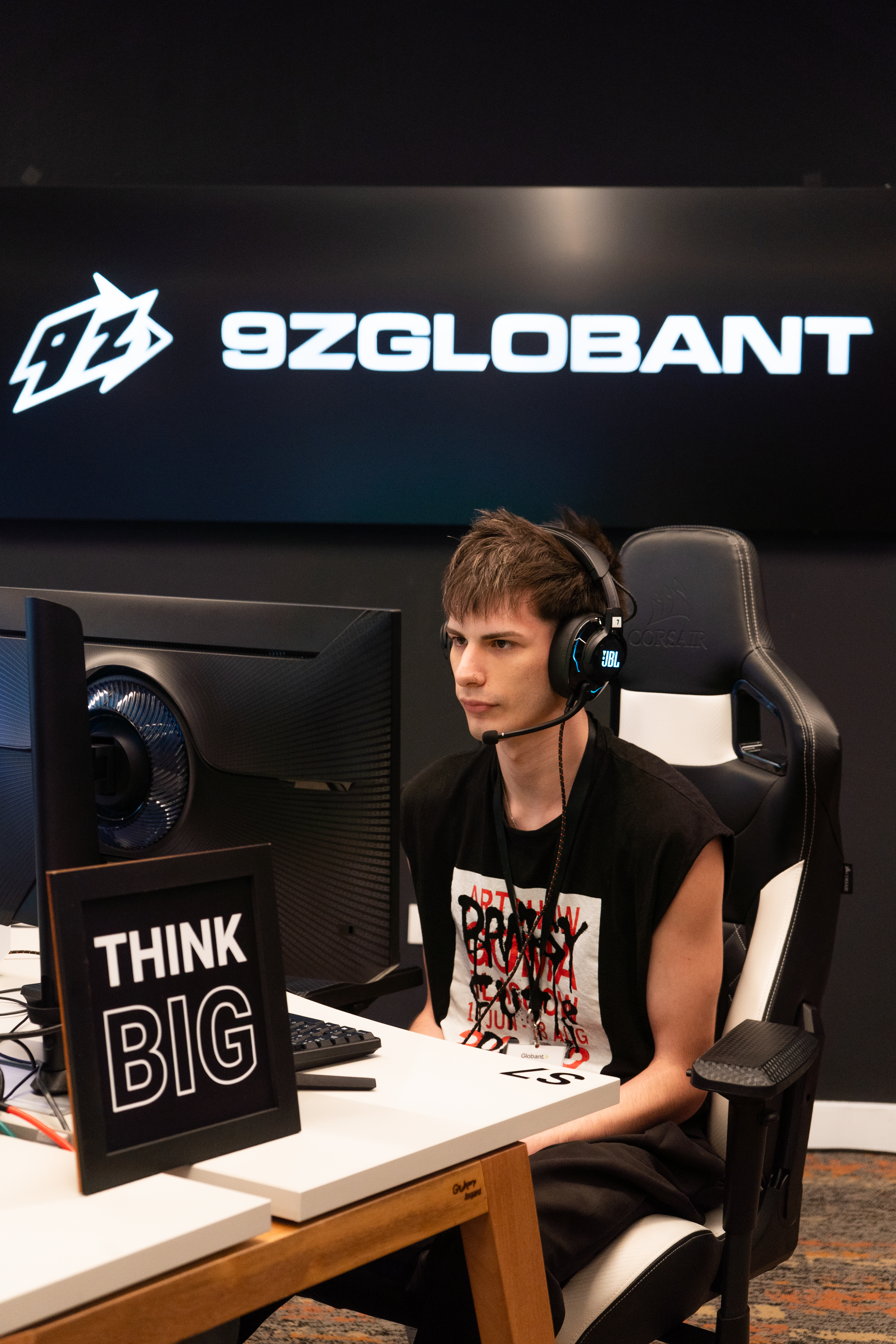 CS2 Professional Gaming